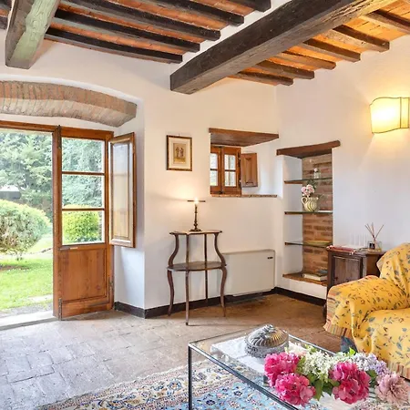 With Swimming - Pool In Cortona