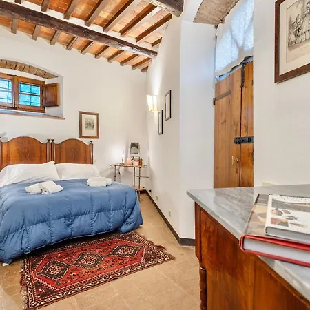 Aparthotel With Swimming - Pool In 3*