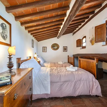 Aparthotel With Swimming - Pool In Cortona