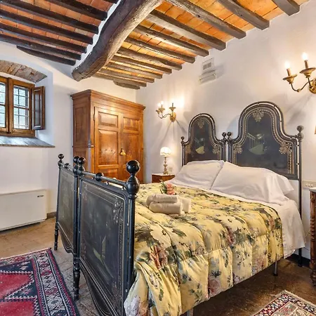 Aparthotel With Swimming - Pool In Cortona